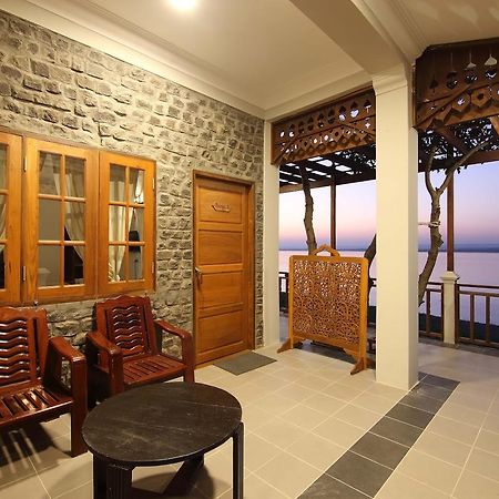 Salay River View Inn Sale Zewnętrze zdjęcie